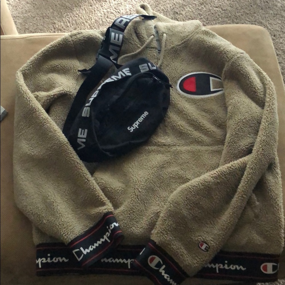 Supreme waist bag + champion hoodie qtr zip